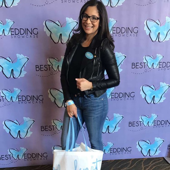 Meet your Posher, Xiomara - Picture 2 of 2